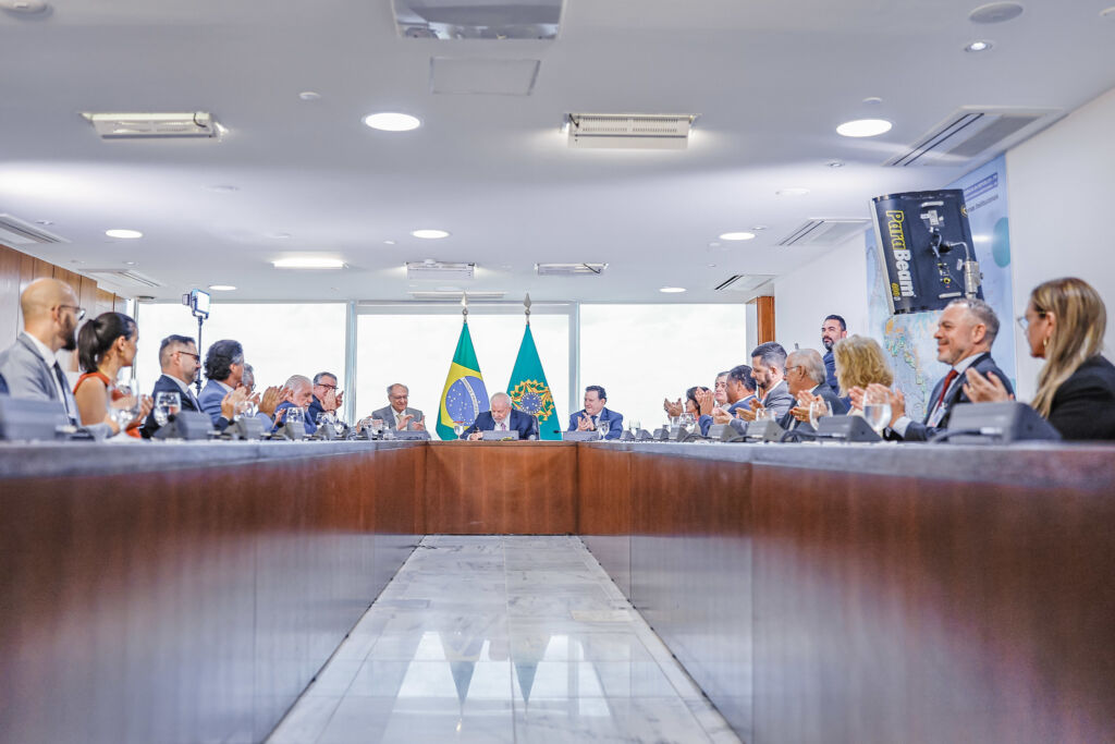 TRANSPARÊNCIA INTERNACIONAL BRASIL CAI POSIÇÕES LULA REUNIÃO