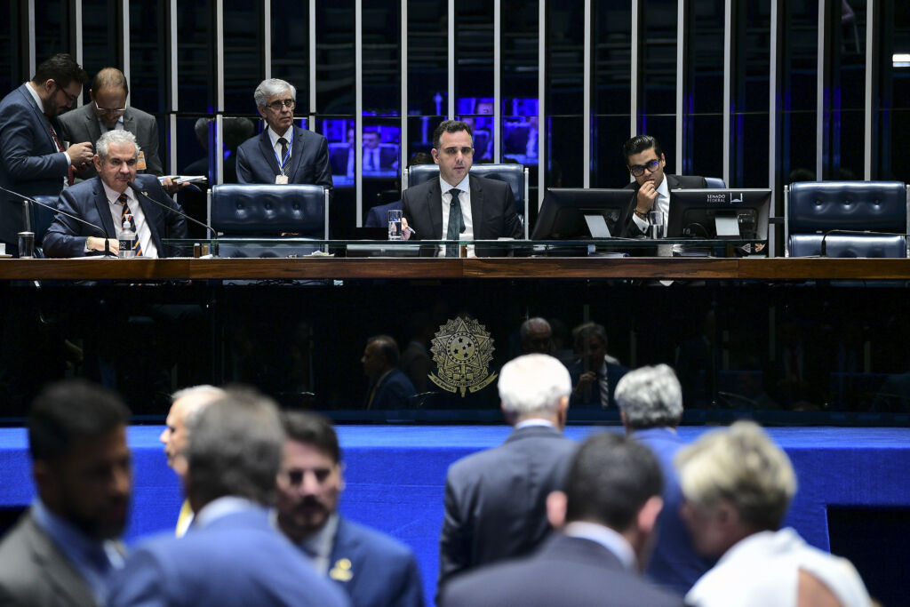 REGULAÇÃO MERCADO DE CARBONO SENADO