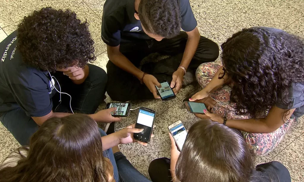 Celular nas escolas (Foto: Arquivo/EBC)