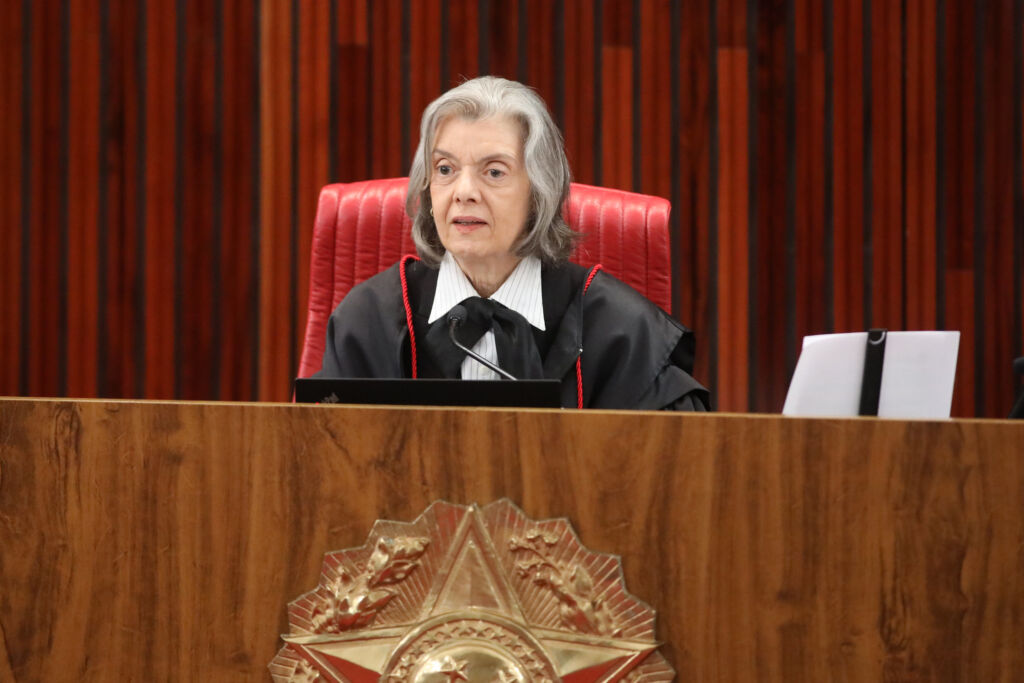cármen lúcia presidente do tse