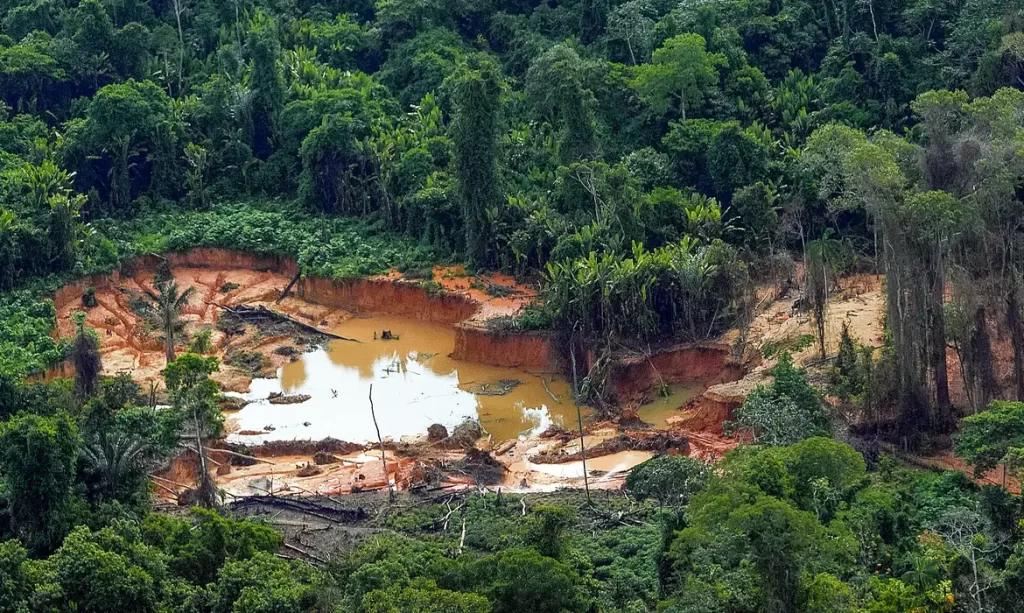 mineração industrial garimpo