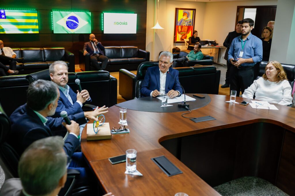 INTEGRAÇÃO KEVIN KELLS E CAIADO REUNIÃO