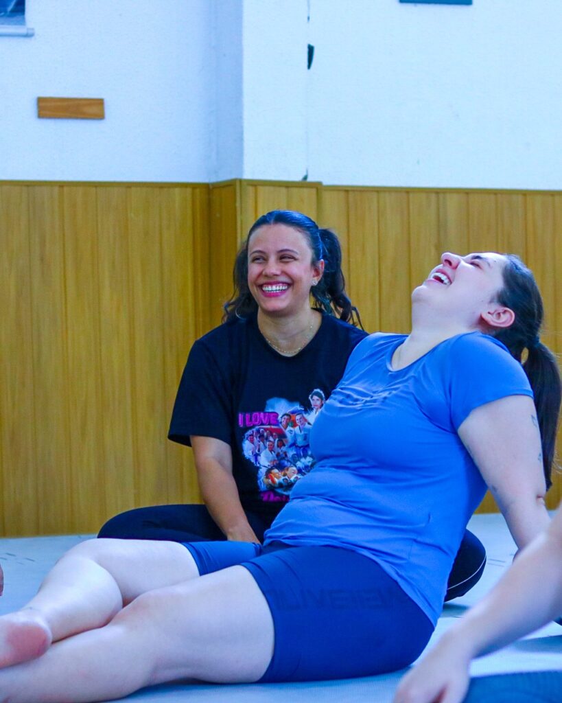 Karatê forma comunidade de mulheres (Foto: @dojopadma)