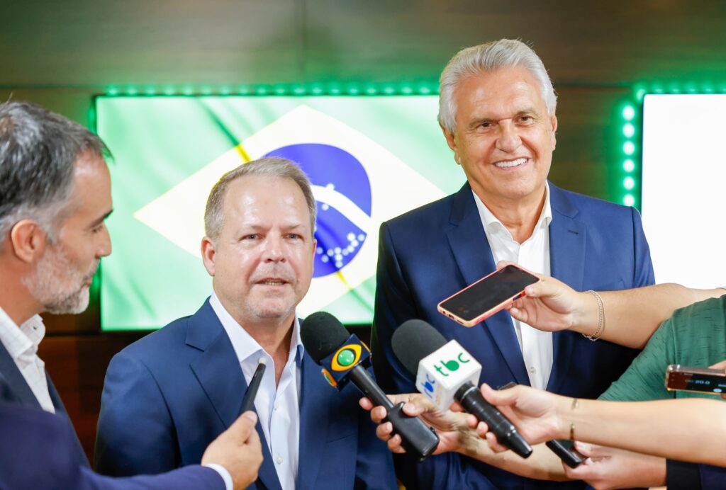 INTEGRAÇÃO KEVIN KELLS E CAIADO